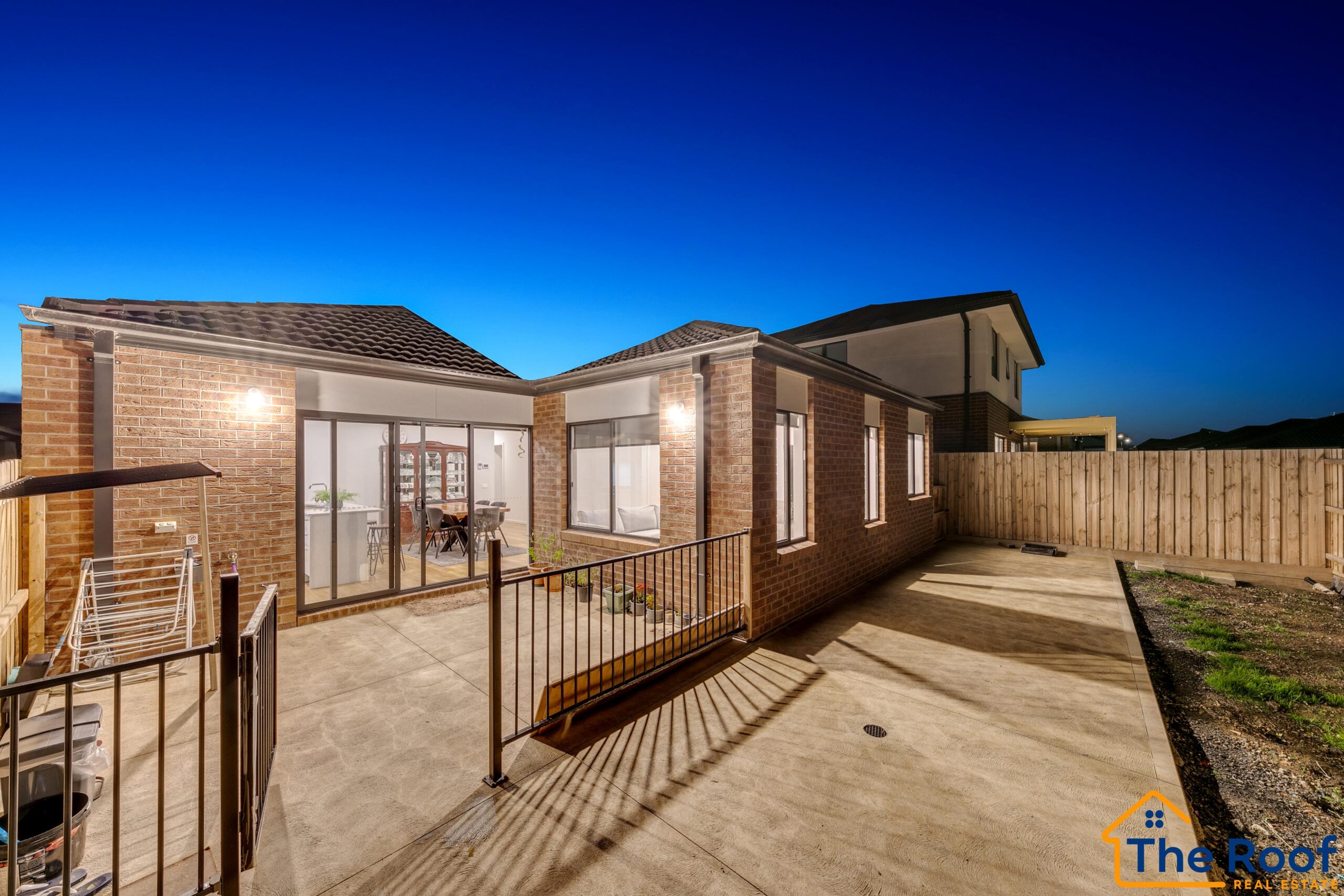 15 Vasse Circuit, MOUNT DUNEED VIC 3217 The Roof Real Estate