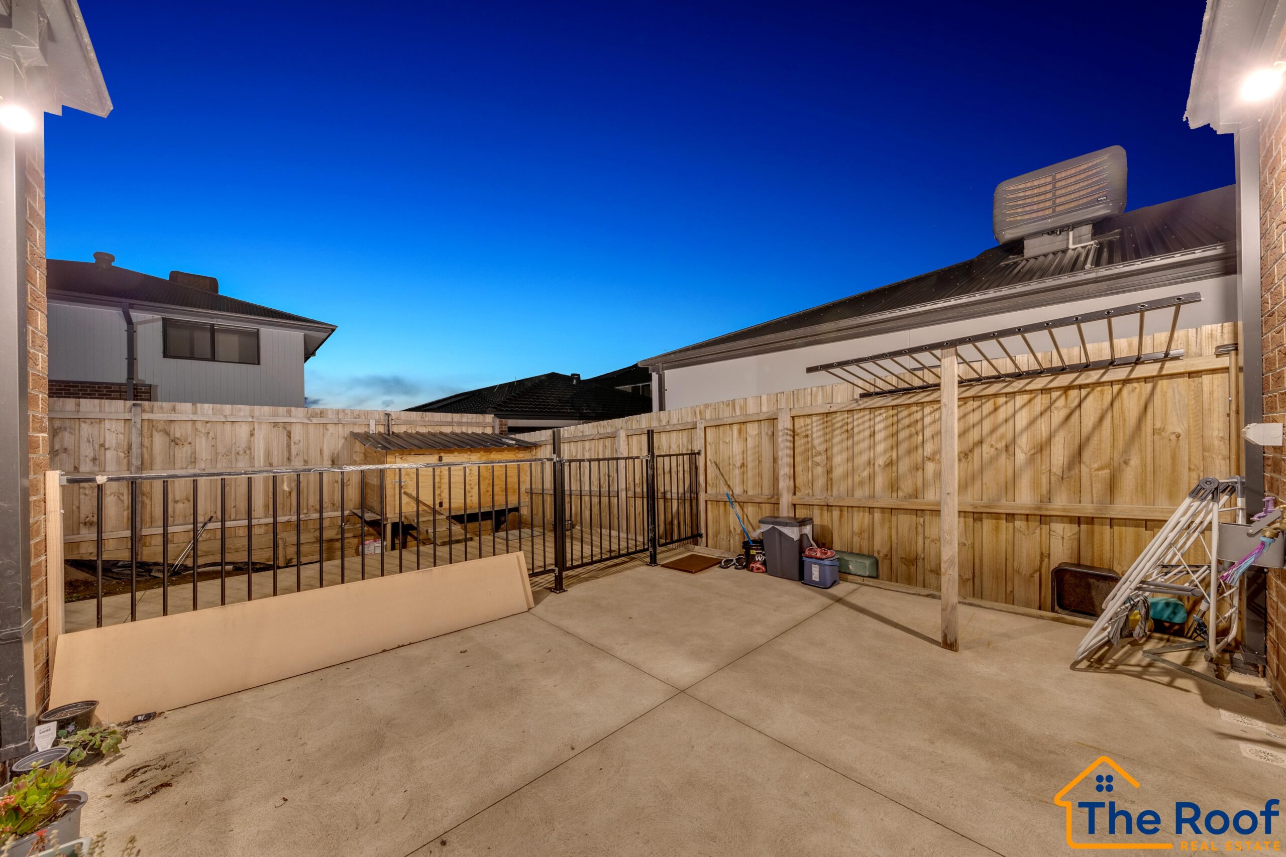 15 Vasse Circuit, MOUNT DUNEED VIC 3217 The Roof Real Estate