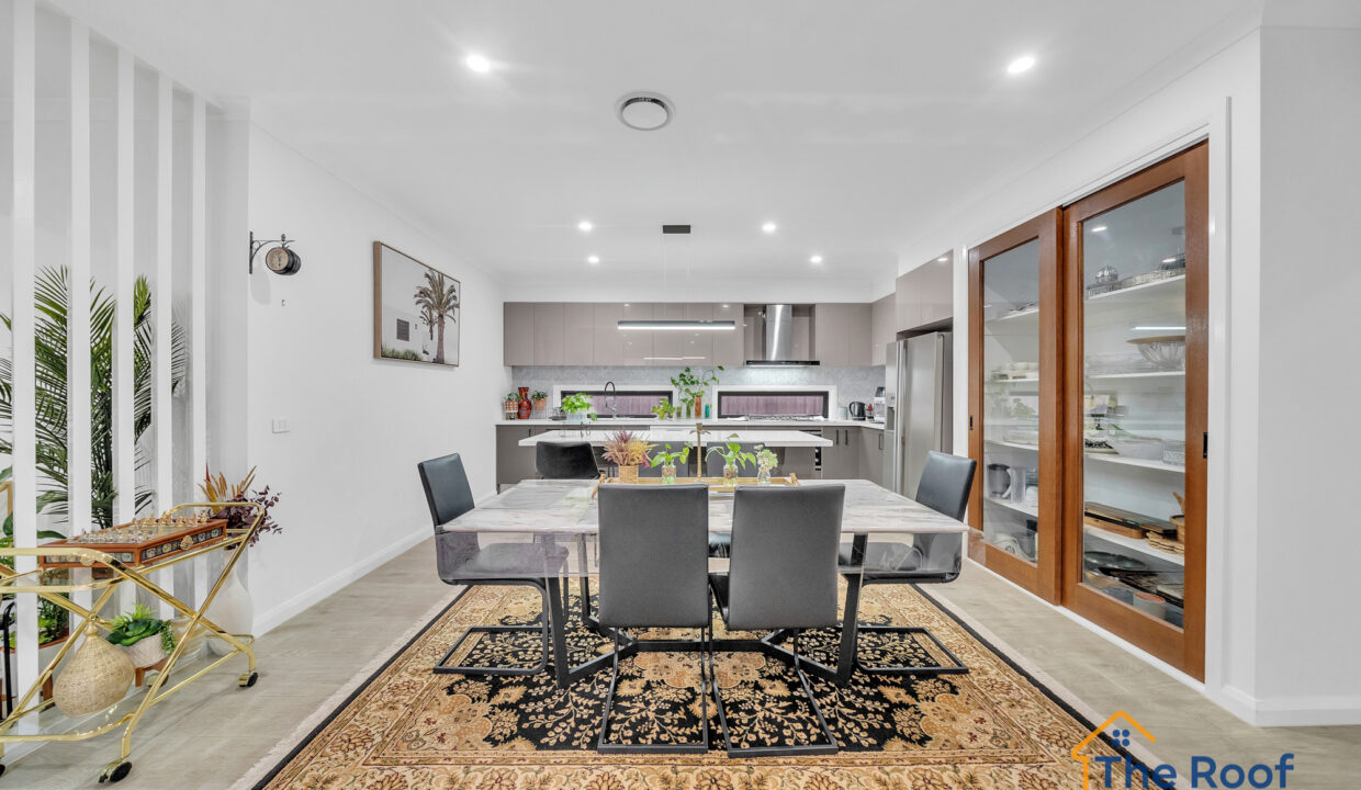 166817104__1759805226-77173-OSMEDIA-10