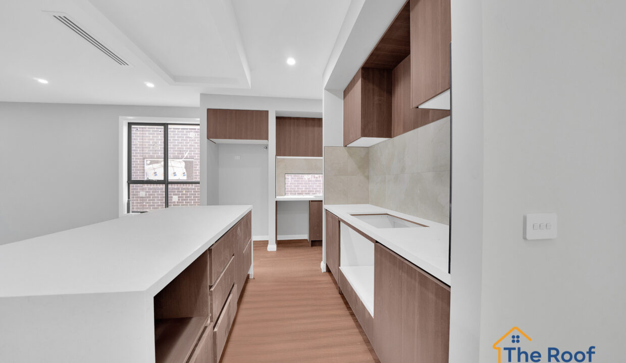 167608944__1760312117-30140-OSMEDIA-121