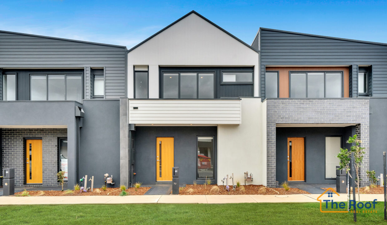 170458543__1761783065-99408-OSMEDIA-10WITHGRASS