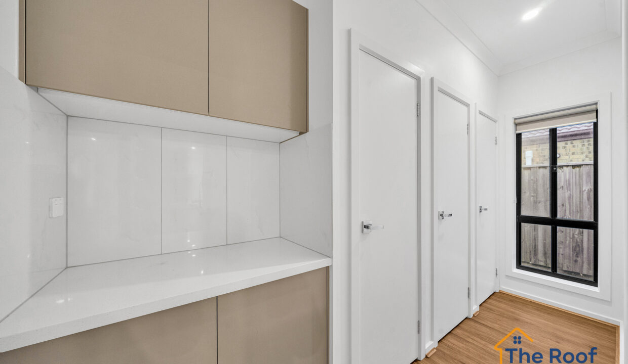 179188309__1765349476-94272-OSMEDIA-12