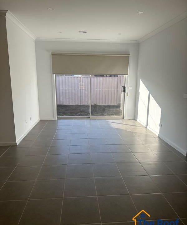 95551888__1720140311-95551888__1718848213-54720-LoungeroomOverall10of42