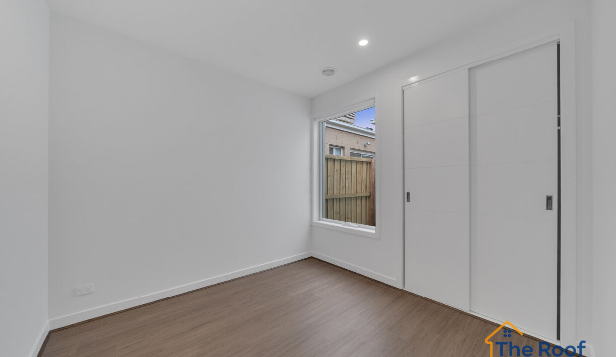 149460572__1748395049-44679-032