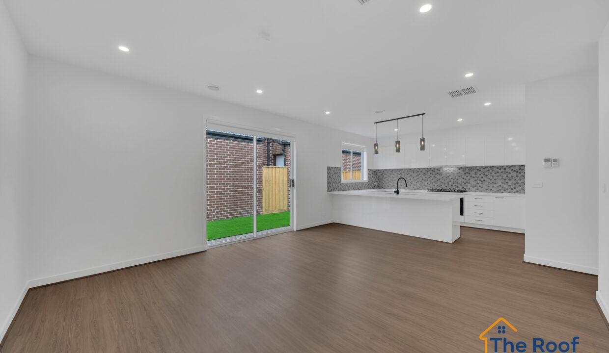 149460652__1748395064-44692-052