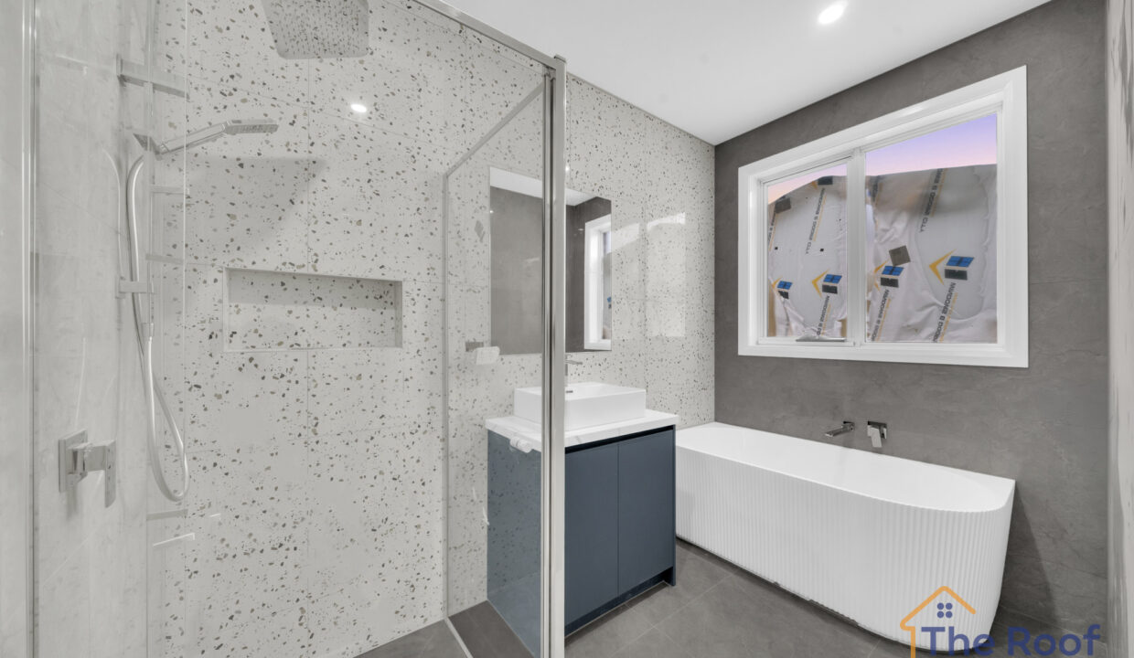 180971570__1766363988-46928-OSMEDIA16