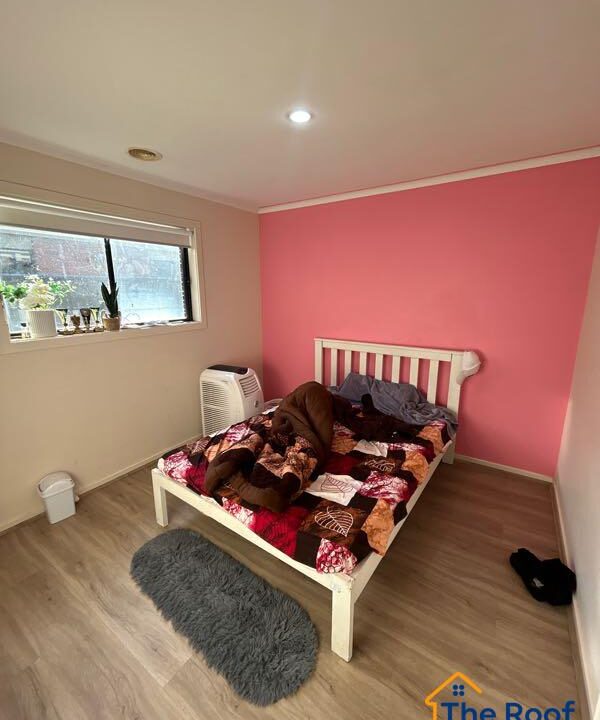 186525593__1770771005-186525593__1770770958-53299-Bedroom3Overall2of2