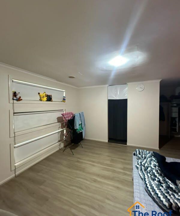 186525595__1770771005-186525595__1770770960-53241-Bedroom1Overall1of4