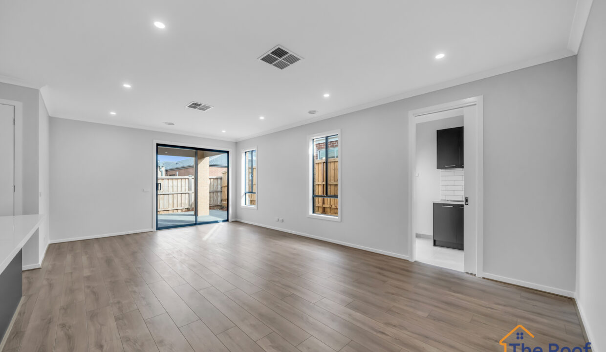 147087636__1746693234-91138-06