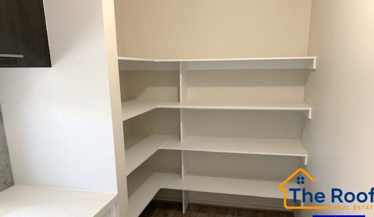 181121450__1766471898-181121450__1766471521-75525-image715