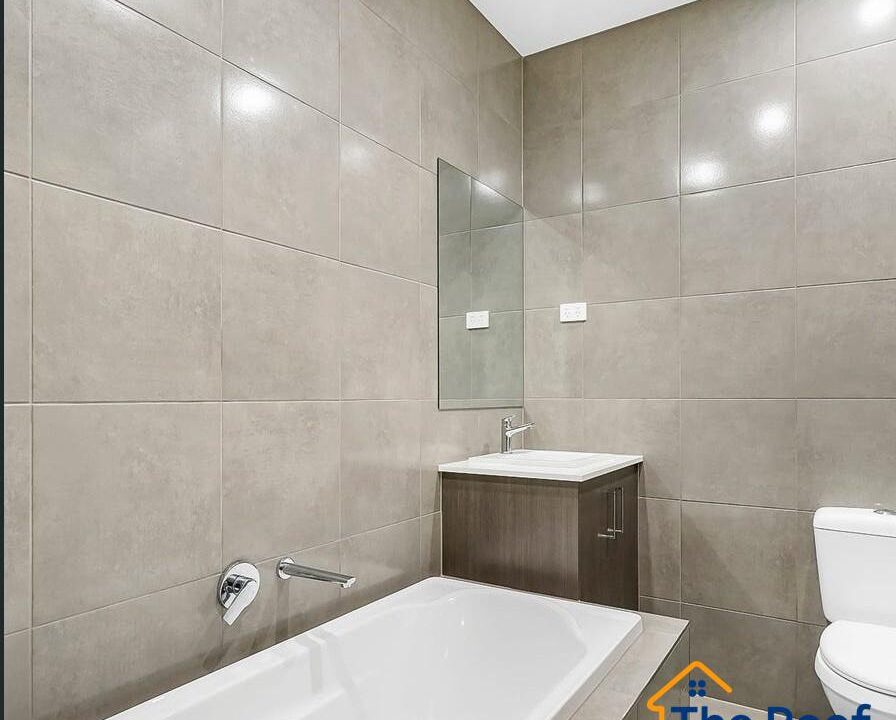 181624488__1767770085-181624445__1767770026-99581-image1016