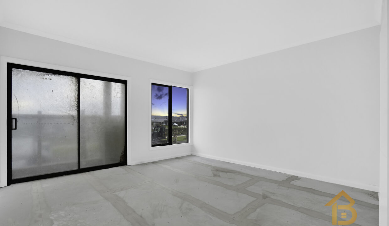 67411240__1688448614-20535-12