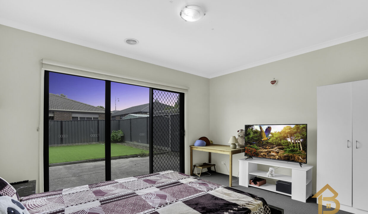 69734135__1692603433-25033-13