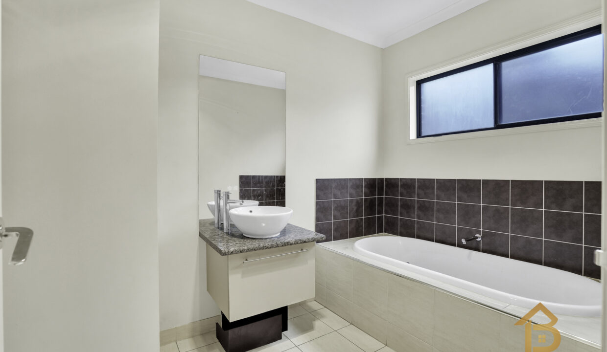 69734151__1692603524-20005-4