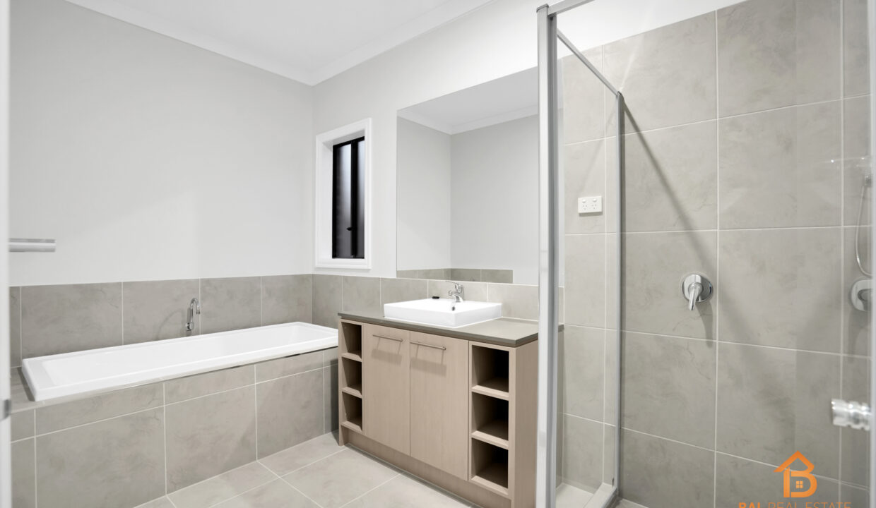 74641379__1698111191-27537-075