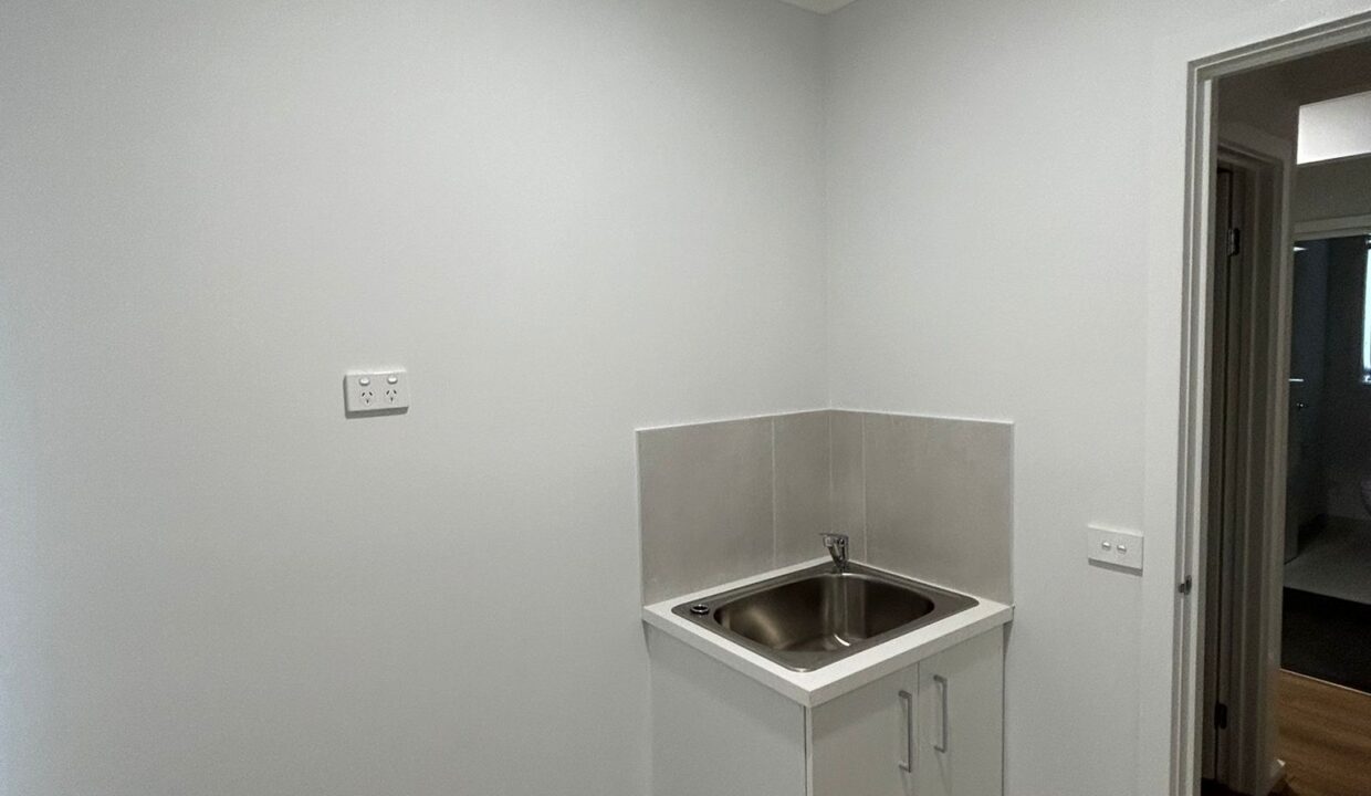 76017752__1700001857-11079-p9