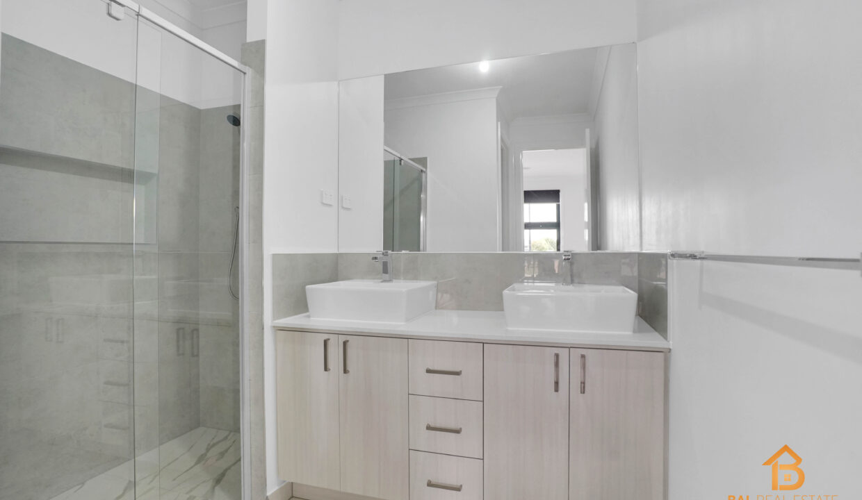 77734191__1701753122-26921-02