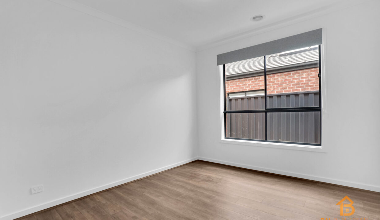 77734196__1701753129-2701-03