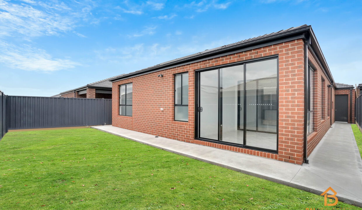 77734213__1701753168-12689-010