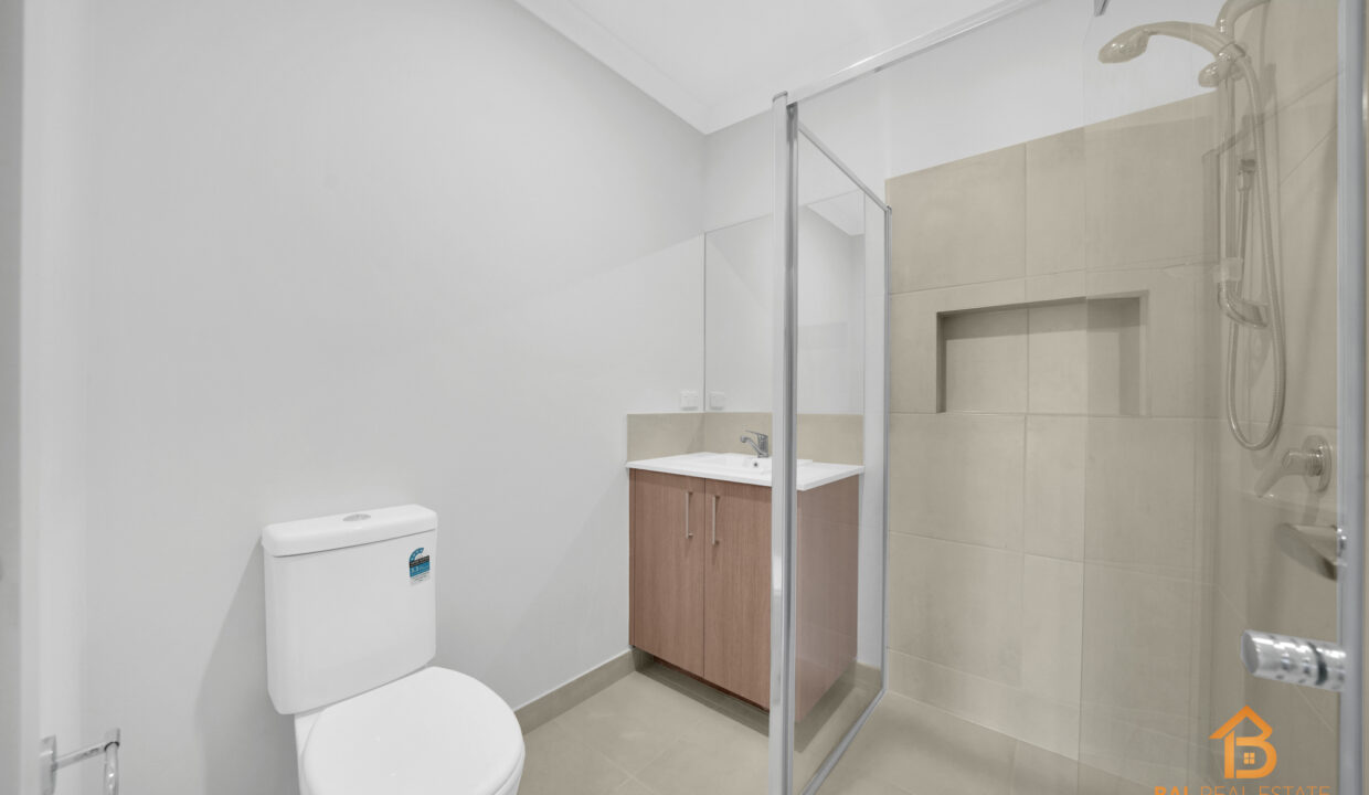 85232532__1710916939-71750-039