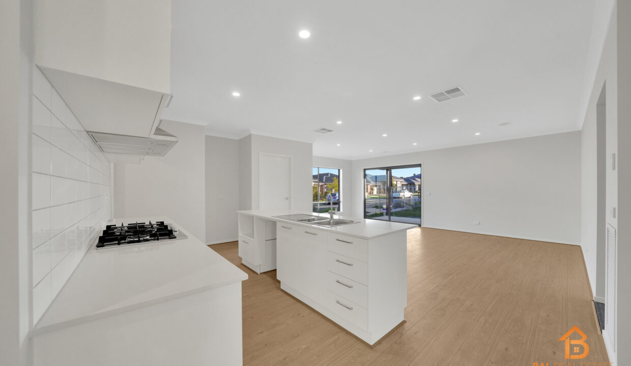 90800200__1715908450-48460-0311