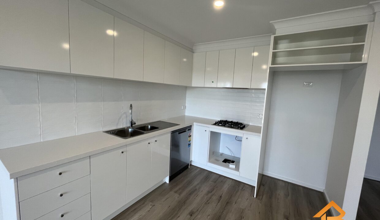 65b65744-6eb3-11ed-9d4d-deee3b67f059-56841486__1657507889-56841486__1657507698-20883-16Odsal-9