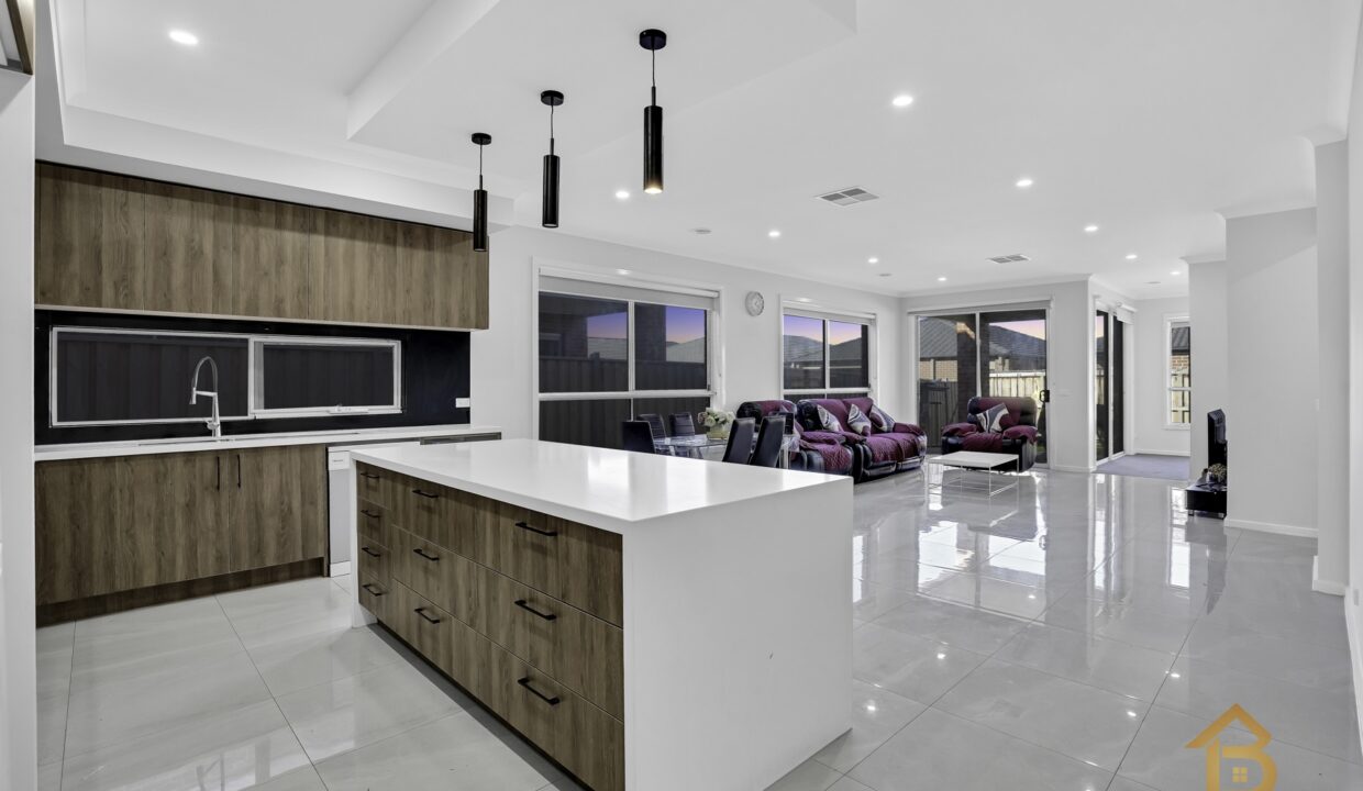 68599593__1690769552-17726-11