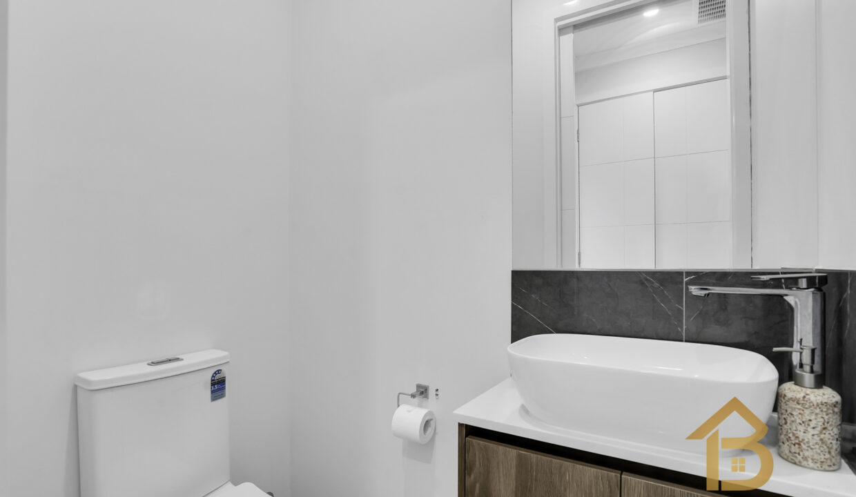 68833429__1690858341-32152-1