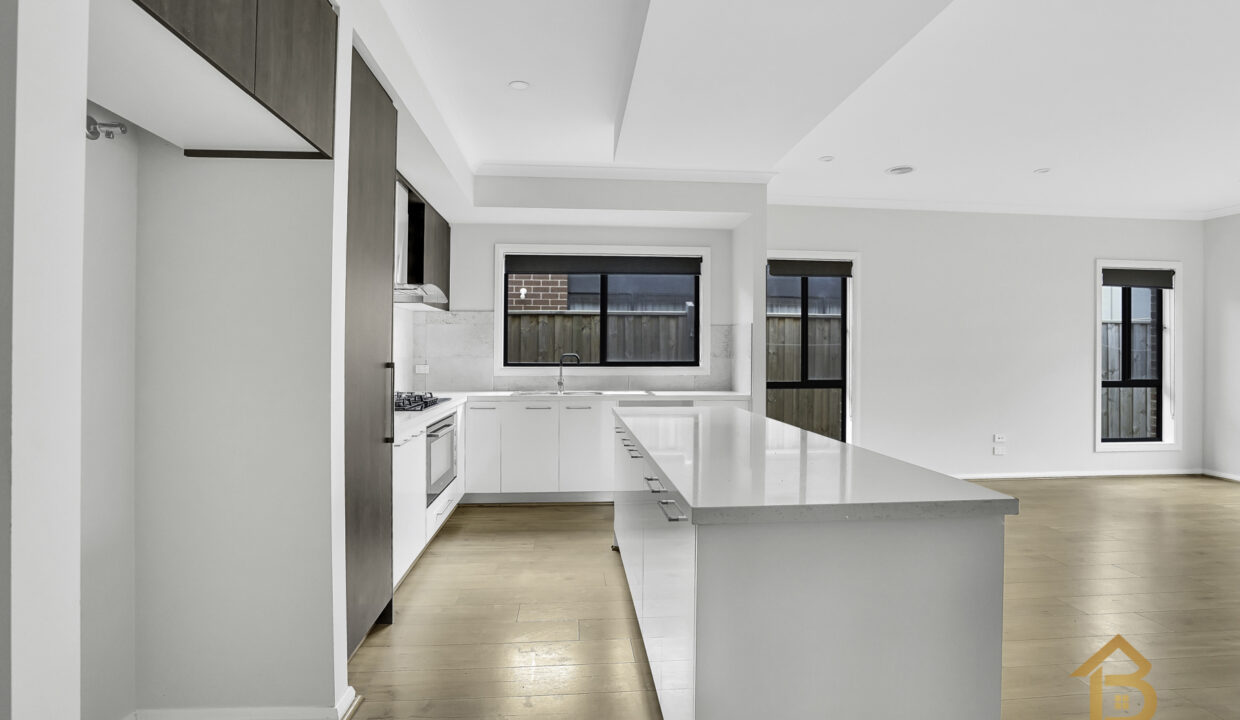 69522157__1691724683-10371-8