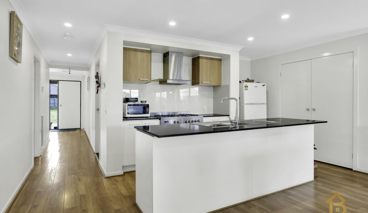 69791670__1692766482-32377-7