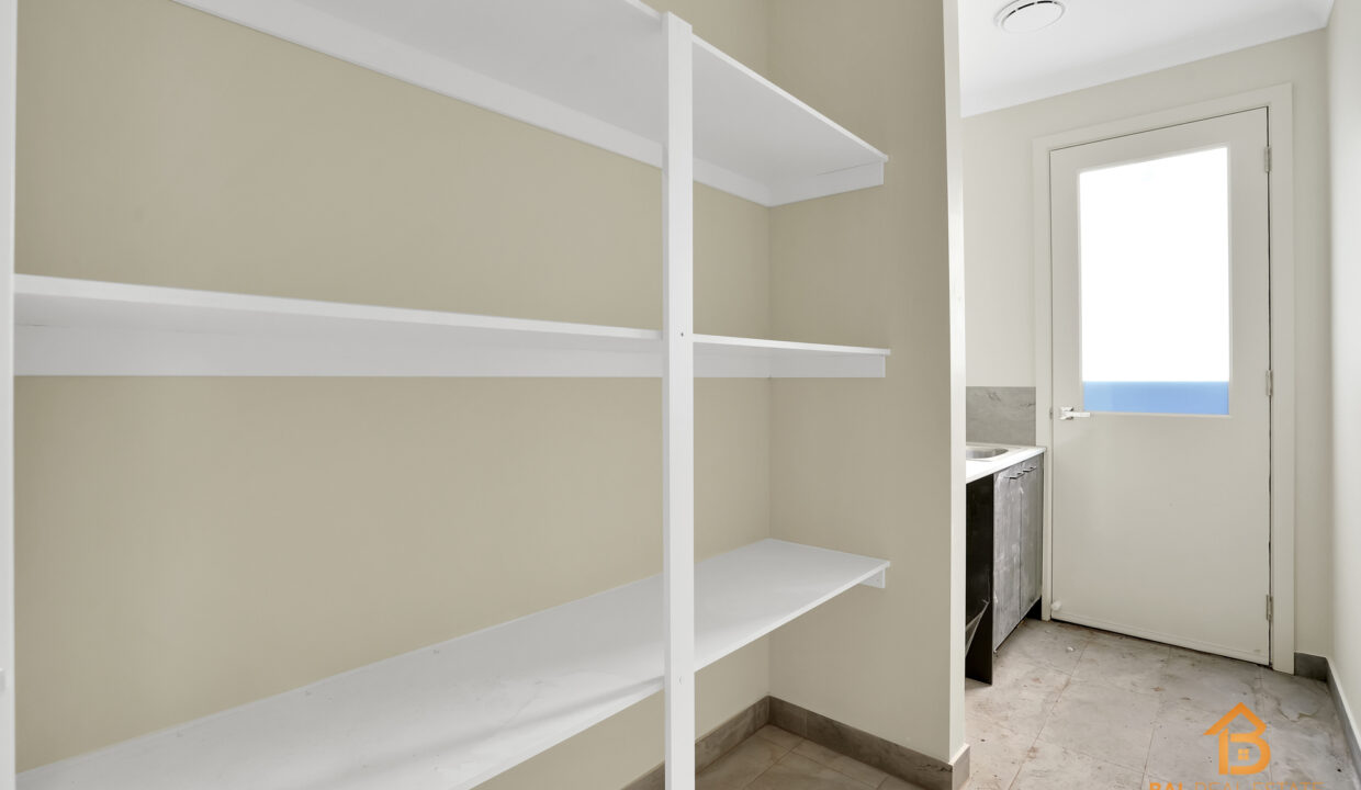 74441048__1697772315-13765-017