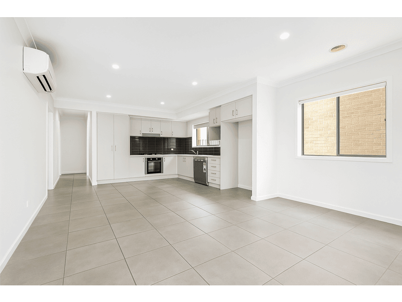 206374502__1781768154-107857-27flanaganst3