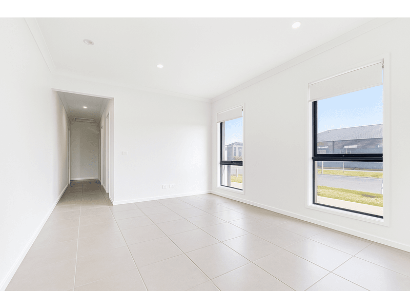 206374504__1781768155-107788-27flanaganst2
