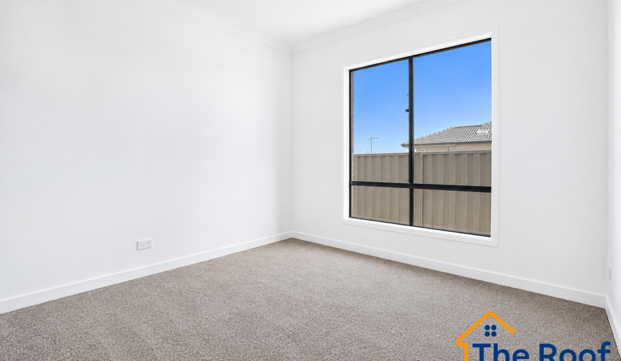222305232__1791337642-222305232__1791336923-69420-BrightEmptyModernRoom